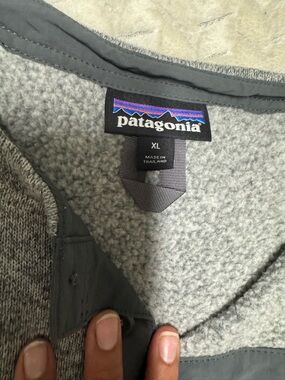 Patagonia Grey Crewneck Henley Fleece Pullover